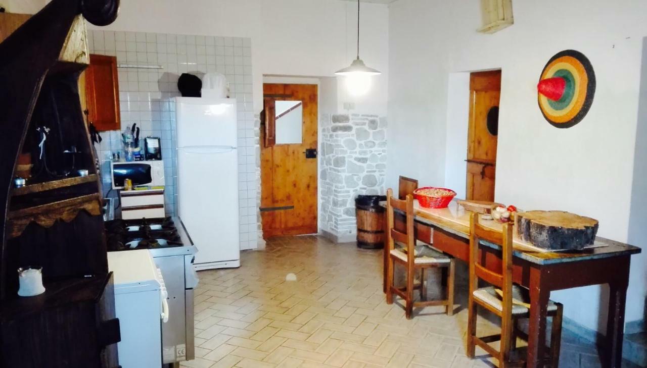Le Terre D'Abruzzo Hostal Alanno Exterior foto