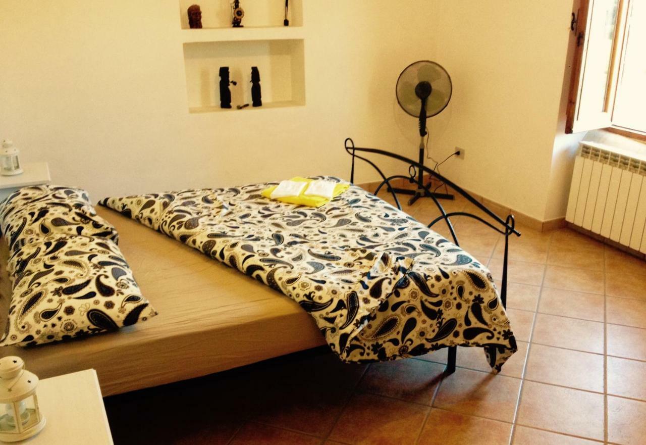 Le Terre D'Abruzzo Hostal Alanno Exterior foto